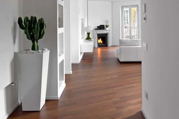 Wood and Vinyl Cleaning